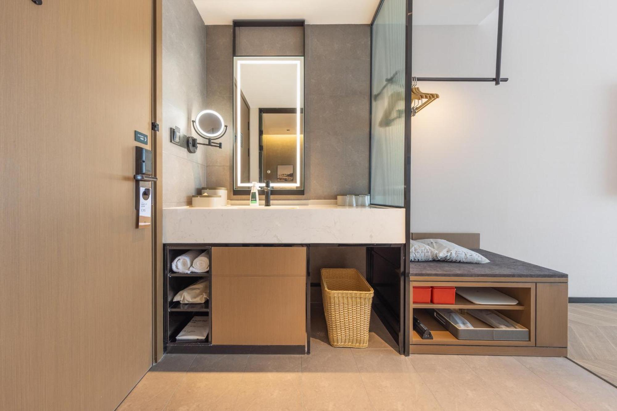 Atour Hotel Wuhan Chuhe Han Street Hongshan Plaza Εξωτερικό φωτογραφία