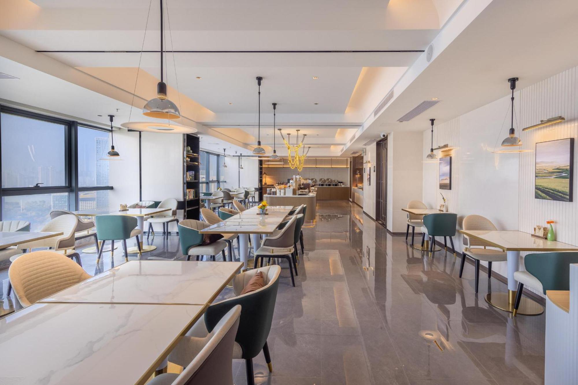 Atour Hotel Wuhan Chuhe Han Street Hongshan Plaza Εξωτερικό φωτογραφία